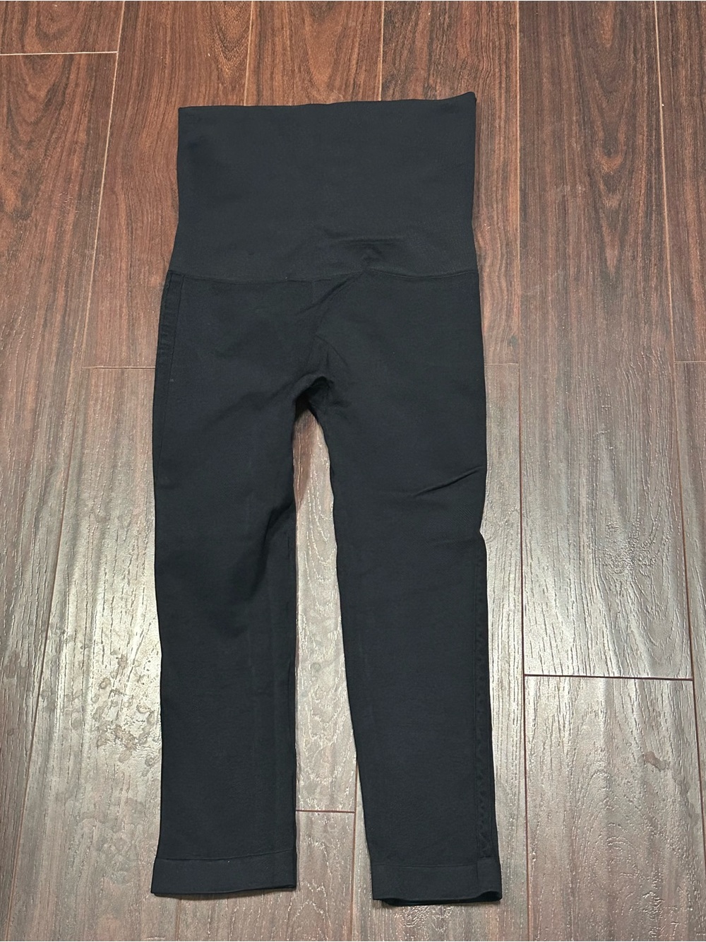 Belly Bandit Mother Tucker compression leggings. High waisted.